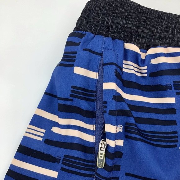 Oiselle Blue Stripe Print One Pocket Lined Roga Running Shorts Size 10 - Picture 3 of 7